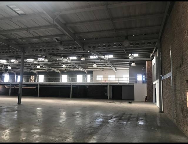 2,316M² WAREHOUSE TO LET IN ROOIHUISKRAAL